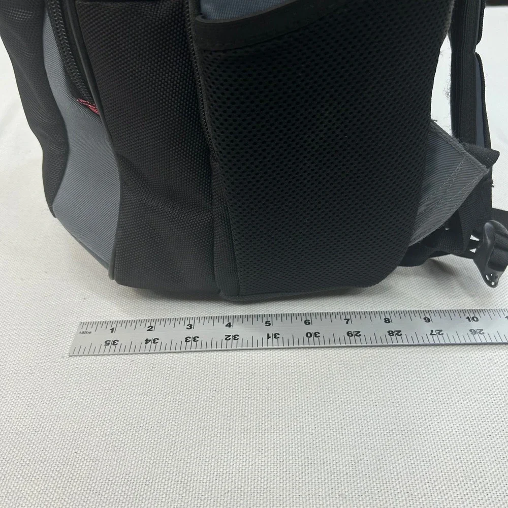 SwissGear Backpack Black Grey Professional Travel Work Bag 17
